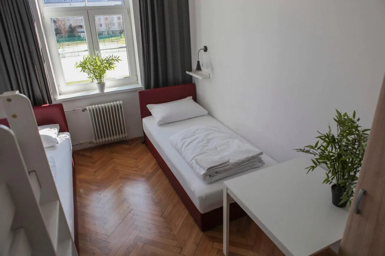 C - Punkt Hostel Ljubljana